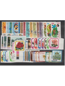 1975 NUOVA ZELANDA ANNATA...