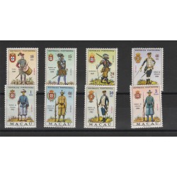 1966 MACAO MACAU SERIE ARMI E UNIFORMI PORTOGHESI 8 VALORI NUOVI MNH MF19924