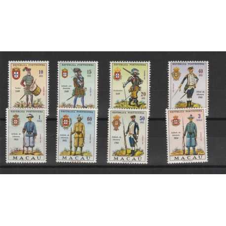 1966 MACAO MACAU SERIE ARMI E UNIFORMI PORTOGHESI 8 VALORI NUOVI MNH MF19924