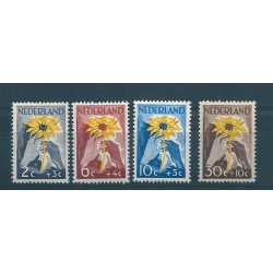 1949 OLANDA NEDERLAND SERIE PRO CROCE ROSSA 4 VALORI NUOVI MNH MF16238