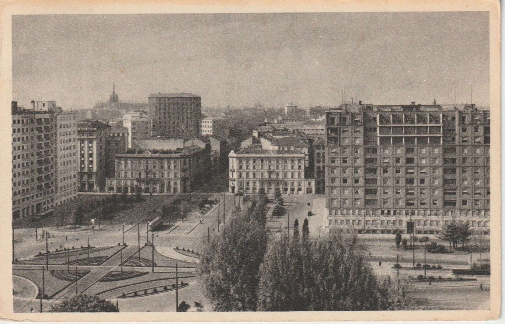 CARTOLINA LOMBARDIA MILANO PIAZZA REPUBBLICA E VIA ALBANIA MF120853 - Foto 1 di 2