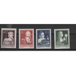 1949 AUSTRIA OPERE INFANZIA 4V MNH MF19040