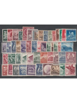 LOTTO DI 50 FRANCOBOLLI...