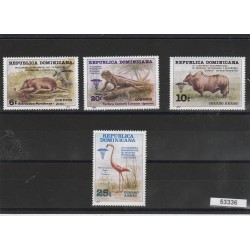 DOMINICA 1977 VETERINARI 4 VAL MNH MF53336