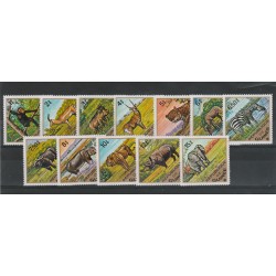GUINEA GUINEE 1977 FAUNA 12 VAL MNH MF53606