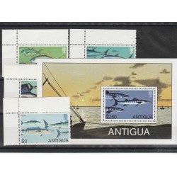 ANTIGUA 1979 FAUNA PESCI 4 VAL + BF MNH MF53904