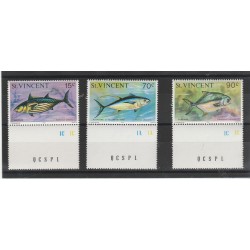 ST VINCENT 1974 FAUNA UCCELLI BIRDS 3 V MNH MF53947