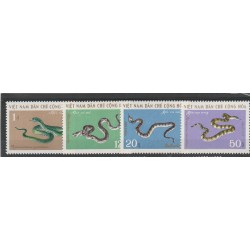 1970 VIETNAM DEL NORD FAUNA SERPENTI 4 VAL MNH MF54084