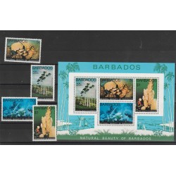 BARBADOS 1977 PESCI FISH 4 V + BF MNH MF54185