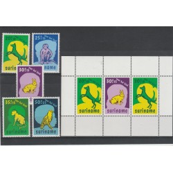 SURINAME 1977 FAUNA - BENEFICENZA 5 V + BF MNH MF55336
