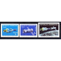 REP DOMINICANA 1975 COOPERAZIONE SPAZIALE USA-URSS APOLLO SOYUZ 3 V MNH MF28923