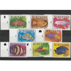 SURINAME 1977 FAUNA PESCI TROPICALI 8 VALORI MNH MF56731